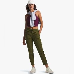 NWT North Face Woman’s Never Stop Wearing Pants in Olive Green